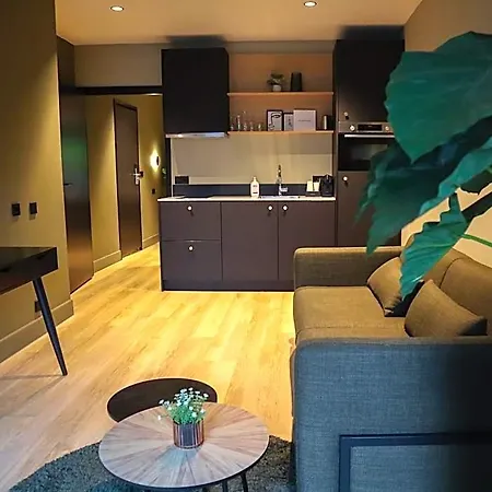 Central Hotel 4*