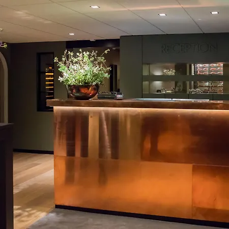 Central Hotel 4*